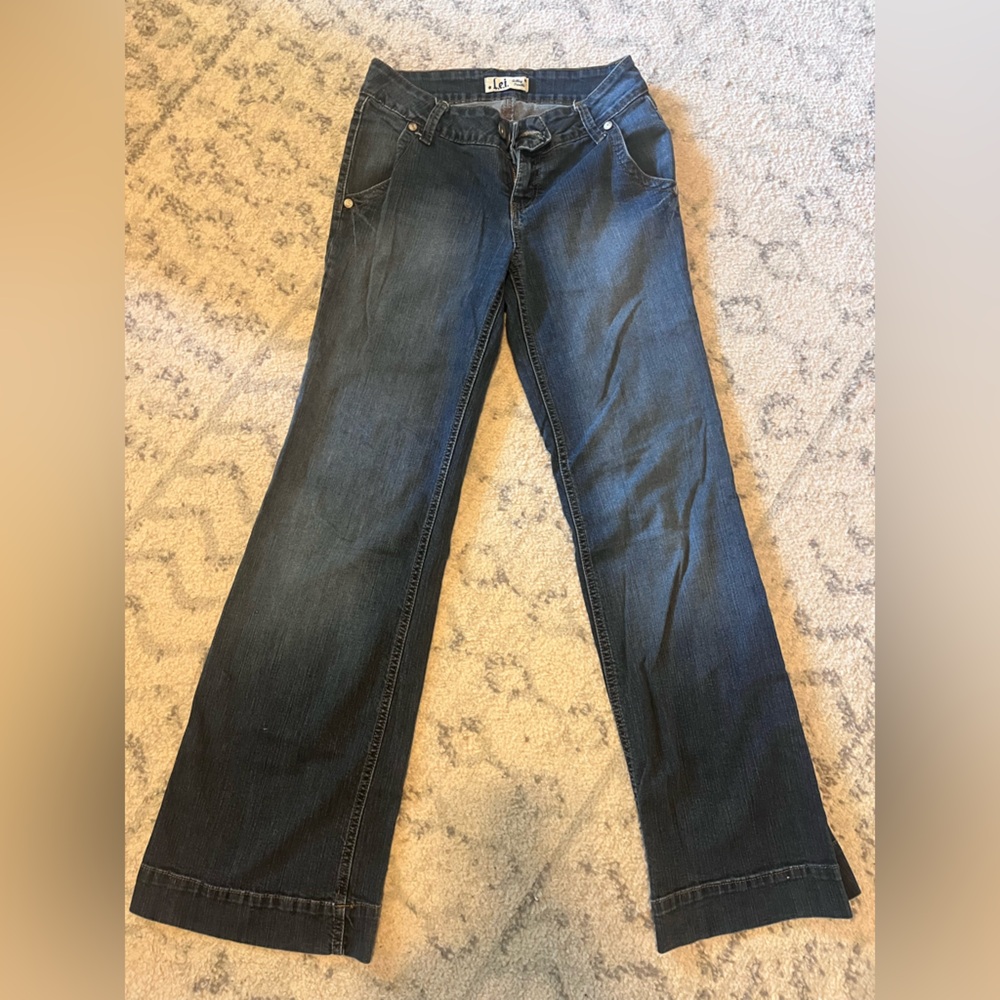 Sailor style jeans lei